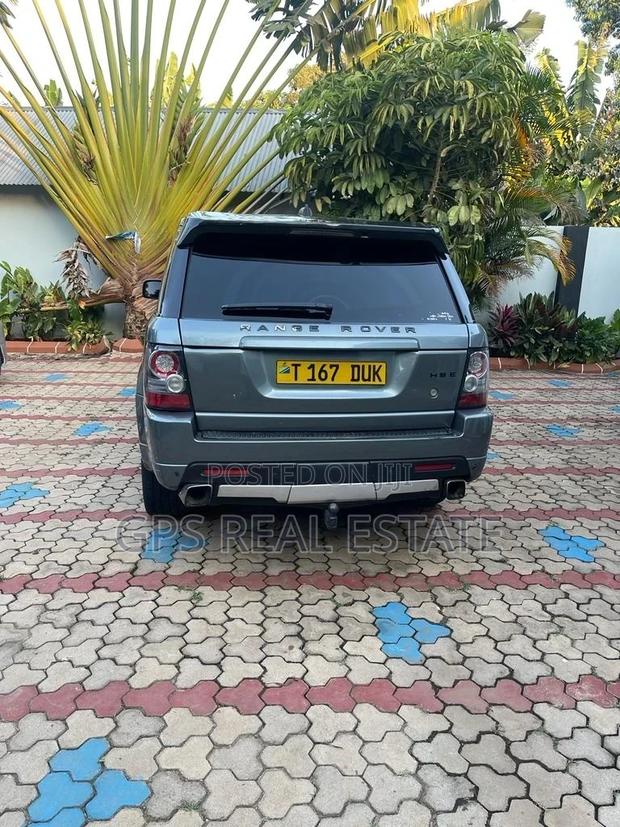 Land Rover Range Rover 2012 Gray