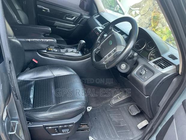 Land Rover Range Rover 2012 Gray