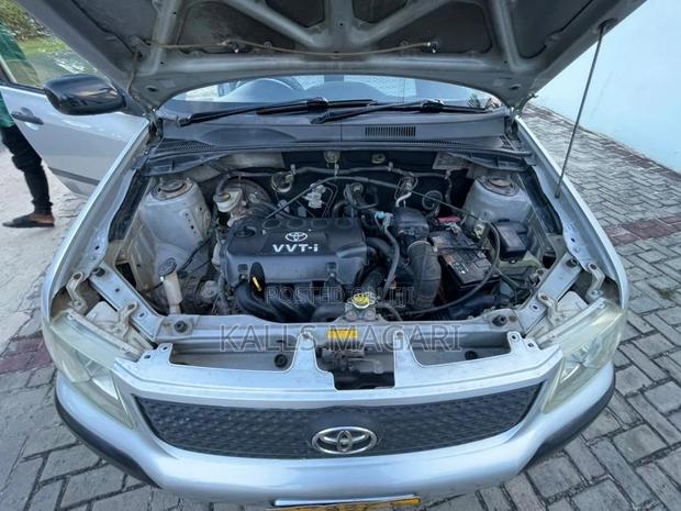 Toyota Probox 2004 Silver