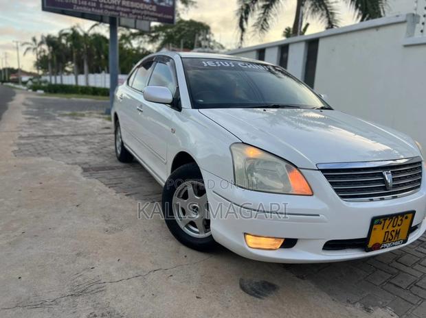 Toyota Premio 2004 White