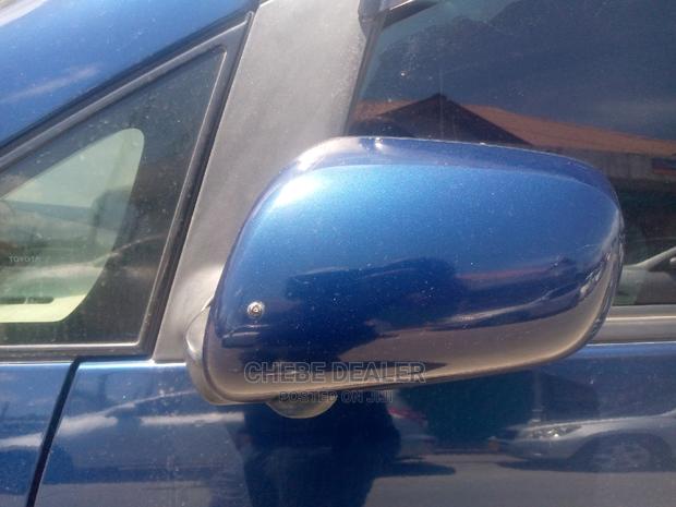 Toyota Wish 2004 Blue