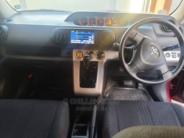 Toyota Corolla Rumion 2008 Red