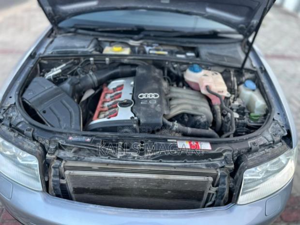 Audi A4 2004 Gray