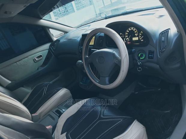 Toyota Harrier 2.4 2004 Black