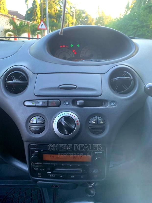 Toyota Vitz 1.3 AWD 3dr 2005 Black