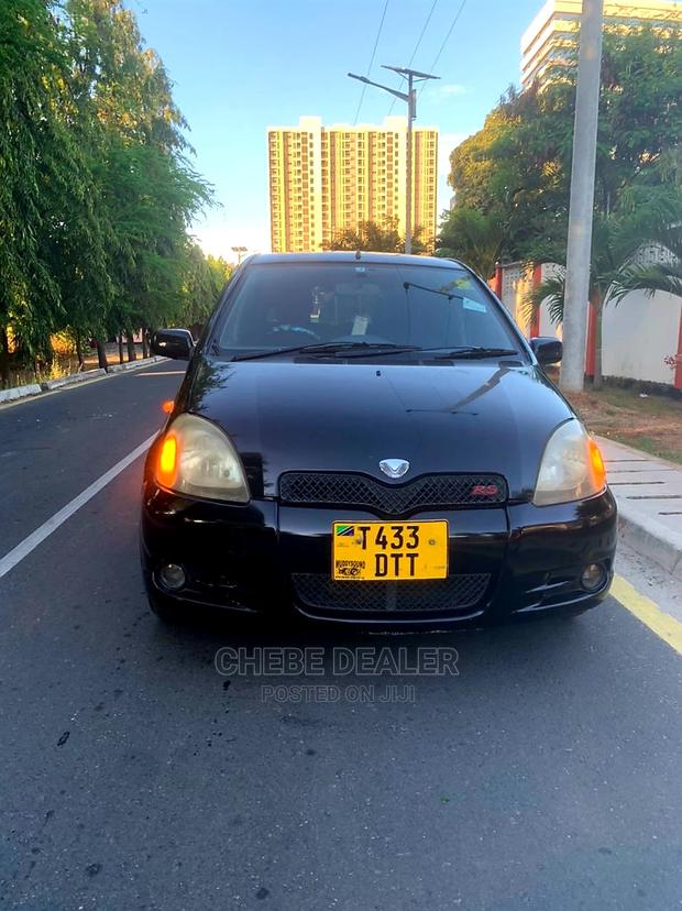 Toyota Vitz 1.3 AWD 3dr 2005 Black