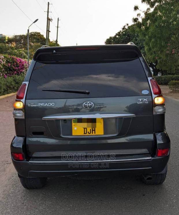 Toyota Land Cruiser Prado 2004 Black