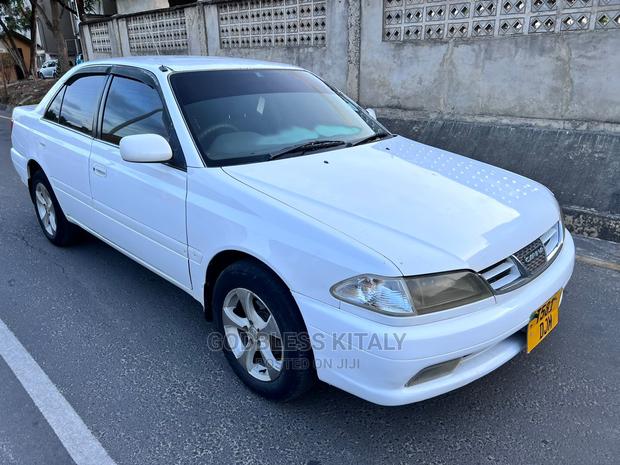 Toyota Carina 2001 White