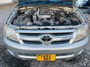 Toyota Hilux 2.0 VVT-i 2006 Gold for sale