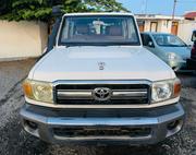 Toyota Land Cruiser 4.0 V6 GX 2010 White for sale