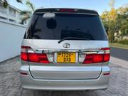 Toyota Alphard 2004 Silver for sale