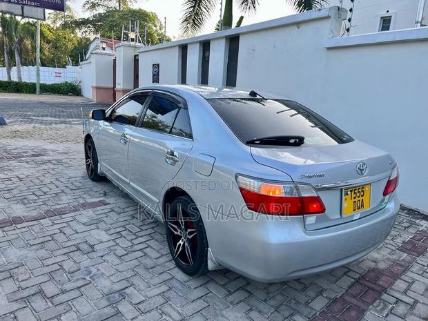 Toyota Premio 2009 Silver