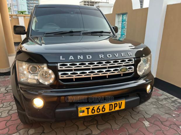Land Rover Discovery 2015 Black