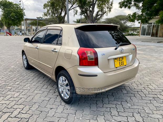 Toyota Allex 2002 Gold