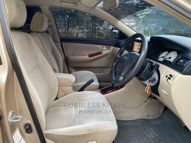 Toyota Allex 2002 Gold