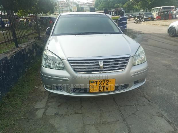 Toyota Premio 2005 Silver