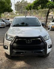 Toyota Hilux 2021 White for sale