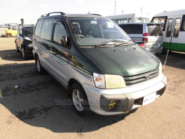 Toyota TownAce 1998 Green