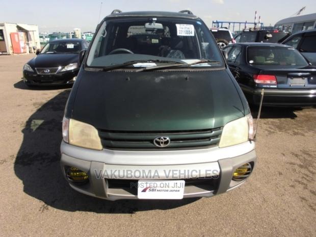 Toyota TownAce 1998 Green