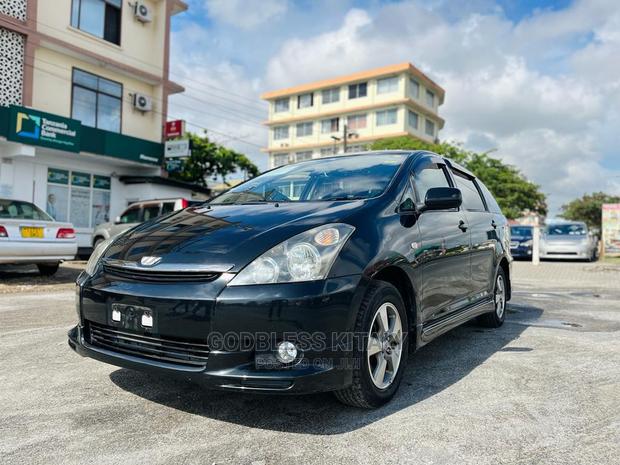 Toyota Wish 2004 Black