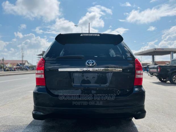 Toyota Wish 2004 Black