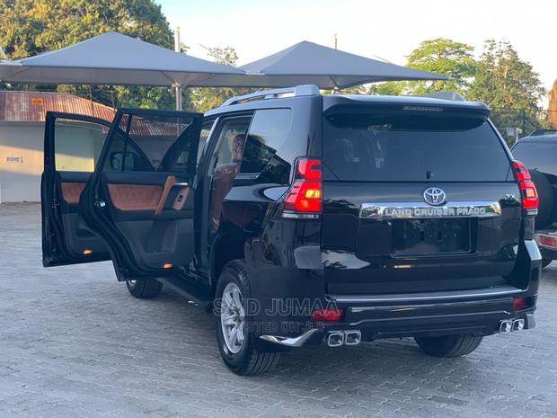 Toyota Land Cruiser Prado 2.7 VVT-i 2014 Black