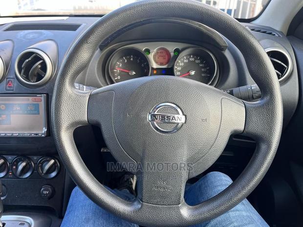Nissan Dualis 2007 Beige