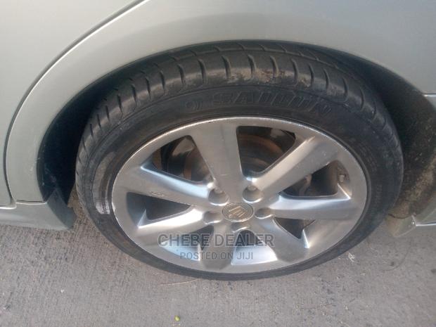 Toyota Crown 2004 Silver