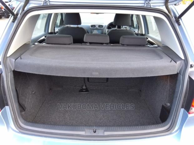 Volkswagen Golf 2010 Blue