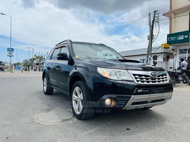 Subaru Forester 2011 Black