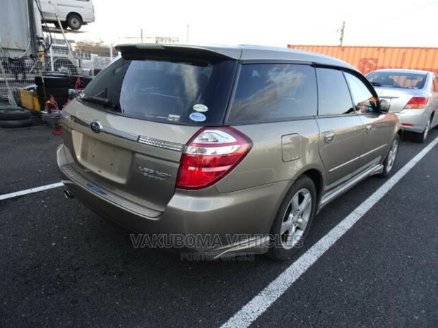 Subaru Legacy 2007 Gold