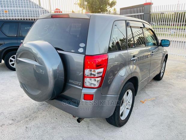 Suzuki Escudo 2007 Gray