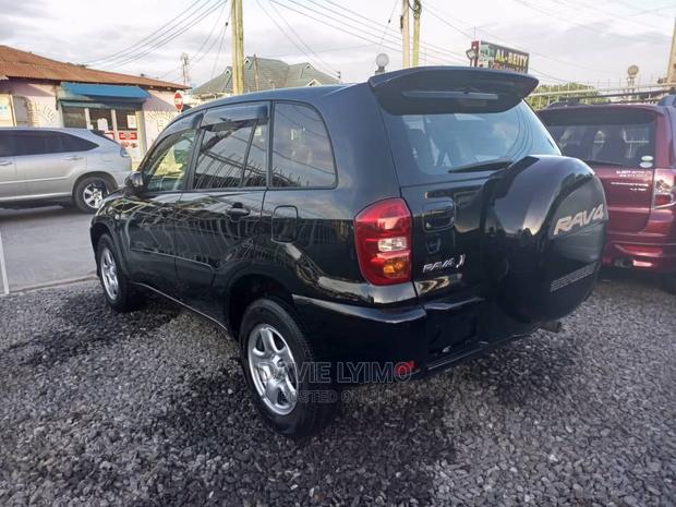 Toyota RAV4 1.8 2005 Black