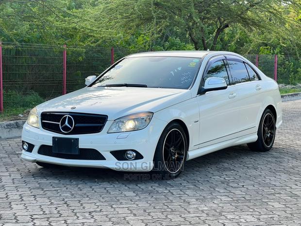Mercedes-Benz C-Class 2008 White