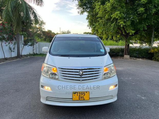 Toyota Alphard 2004 White