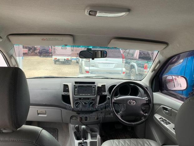 Toyota Hilux 2007 Silver