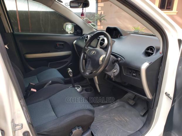 Toyota IST 2004 White