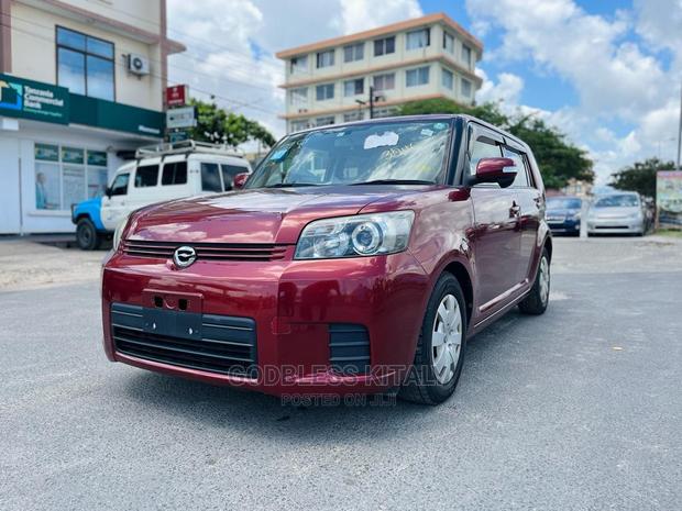 Toyota Corolla Rumion 2008 Red