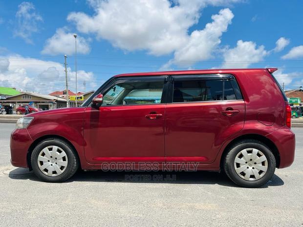 Toyota Corolla Rumion 2008 Red