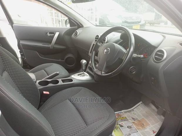 Nissan Dualis 2011 Black