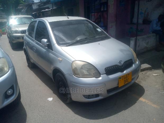 Toyota Vitz 1.0 FWD 3dr 2004 Silver