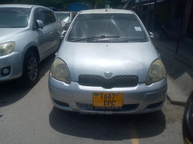 Toyota Vitz 1.0 FWD 3dr 2004 Silver