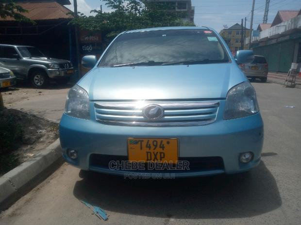 Toyota Raum 1.5 AWD 2006 Blue