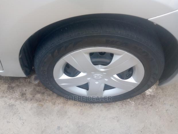 Toyota Ractis 1.3 FWD 2008 Silver