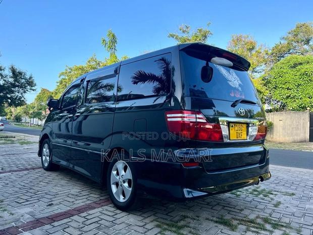 Toyota Alphard 2005 Black