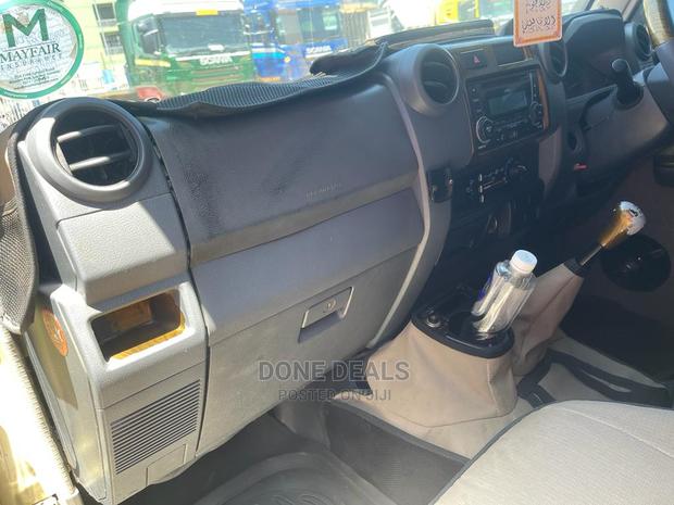 Toyota Land Cruiser 2016 Beige