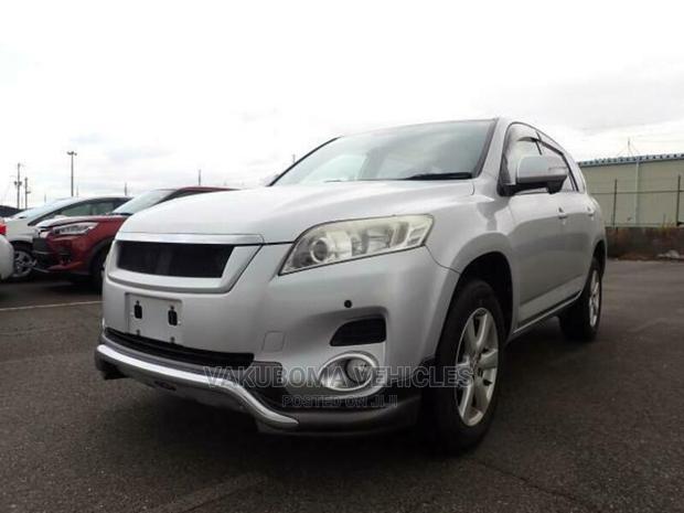 Toyota Vanguard 2008 Silver