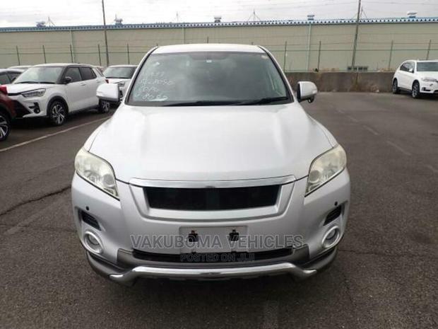 Toyota Vanguard 2008 Silver