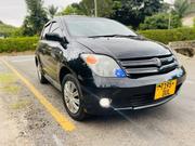 Toyota IST 2005 Black for sale