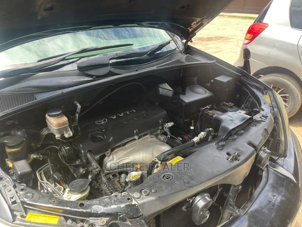 Toyota Harrier 2.4 2005 Black